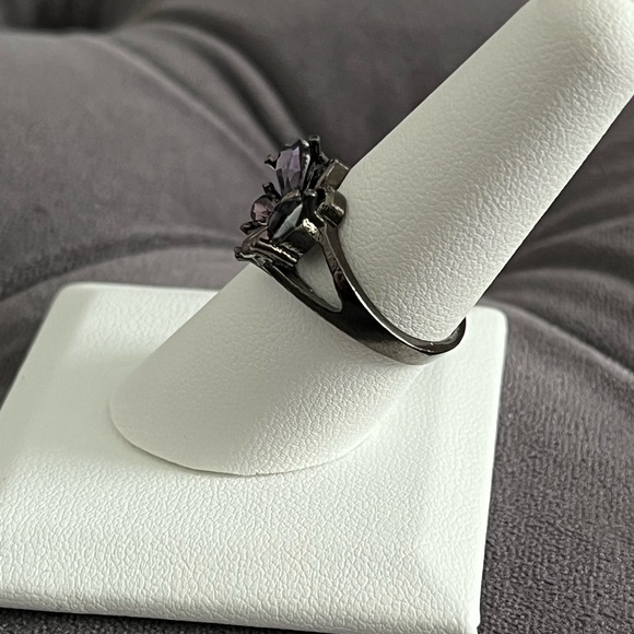 Stainless steel purple butterfly 🦋 ring - Picture 2 of 5